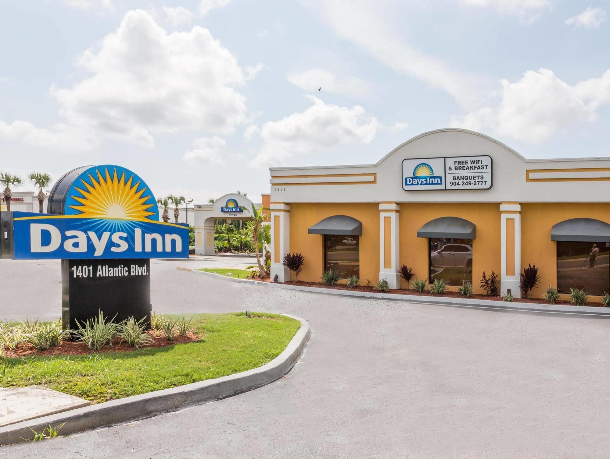 Days Inn By Wyndham Neptune Beach Джэксонвилл-Бич Экстерьер фото